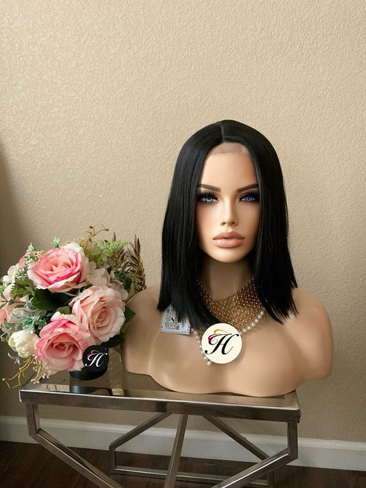 14“ Lace Front Straight Wig